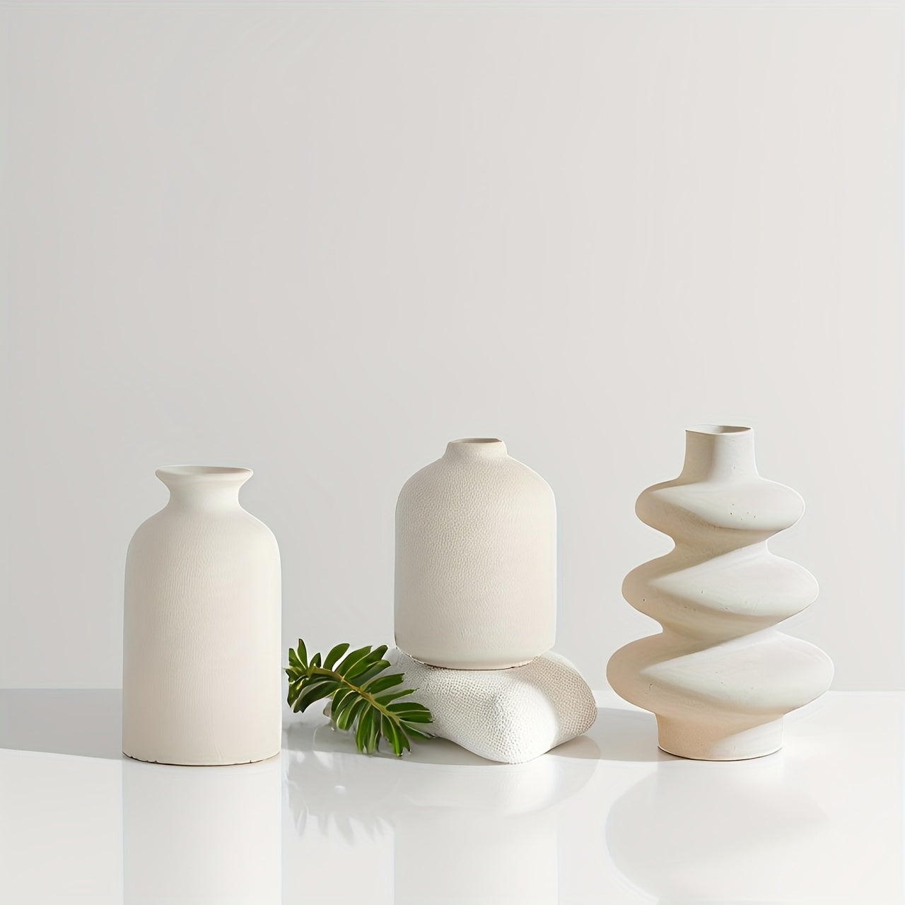 סט 3 אגרטלי קרמיקה – בוהו מינימליסטי, לבן טבעי