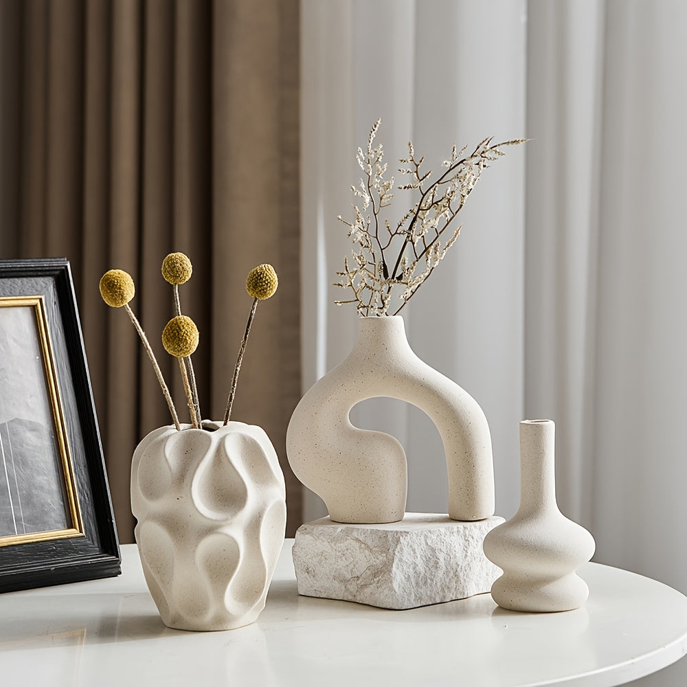 סט 3 אגרטלים מקרמיקה — מינימליסטי, עגול/דונאט וגיאומטרי