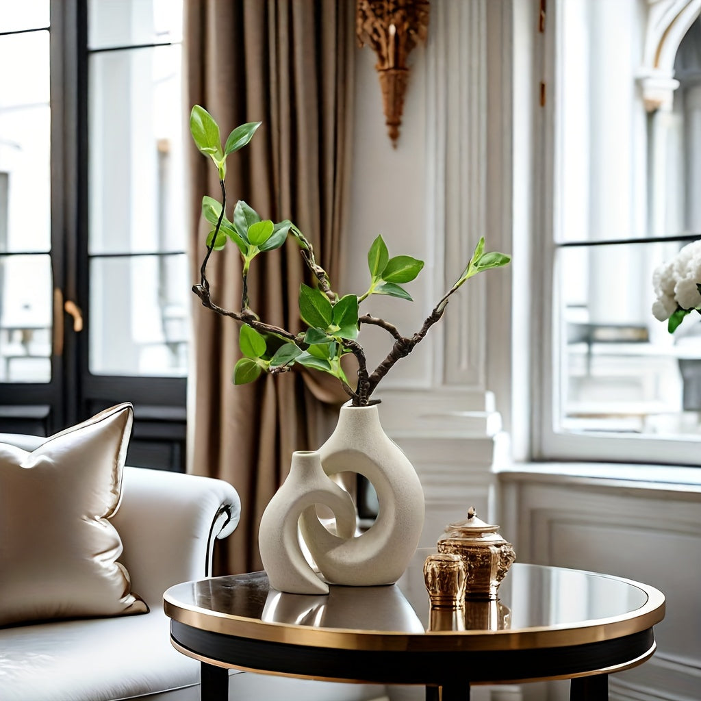 אגרטל קרמי אבסטרקטי – מינימליזם חם שמרכך את החלל