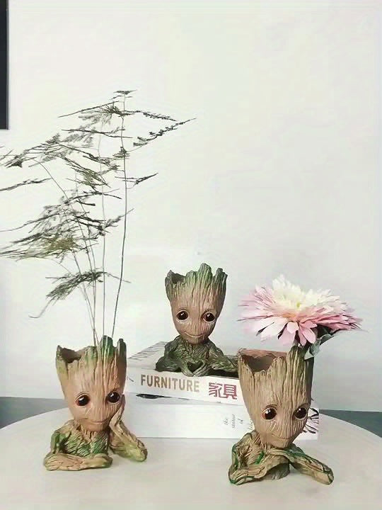 מחזיק עטים/עציץ דקורטיבי “Groot” — החבר החדש של השולחן