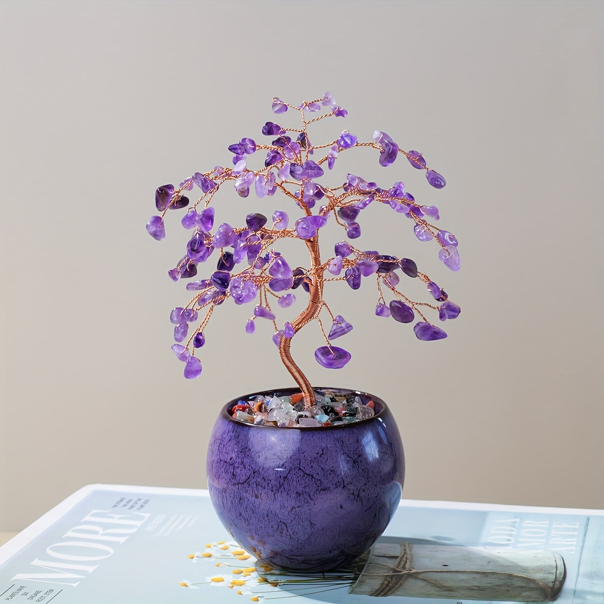 עץ קריסטלים קטן – מתנה שמאירה את הבית