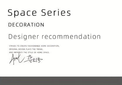 מחזיק טלפון אסטרונאוט — פריט דקורטיבי שעושה חיוך