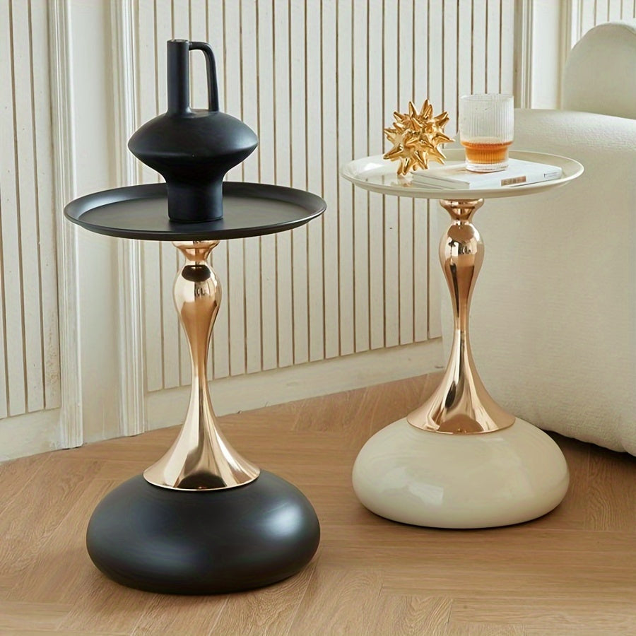 שחור/זהב ולבן/זהב – שתי וריאציות