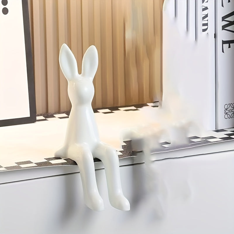 פסלון ארנב יושב – יופי עדין למדף, לשולחן ולמרפסת