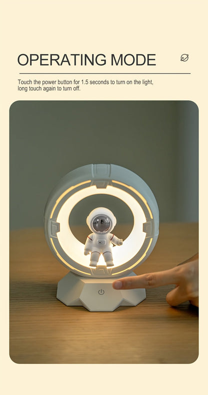 מנורת אסטרונאוט – תאורה נעימה עם שליטה במגע (4 דרגות בהירות)